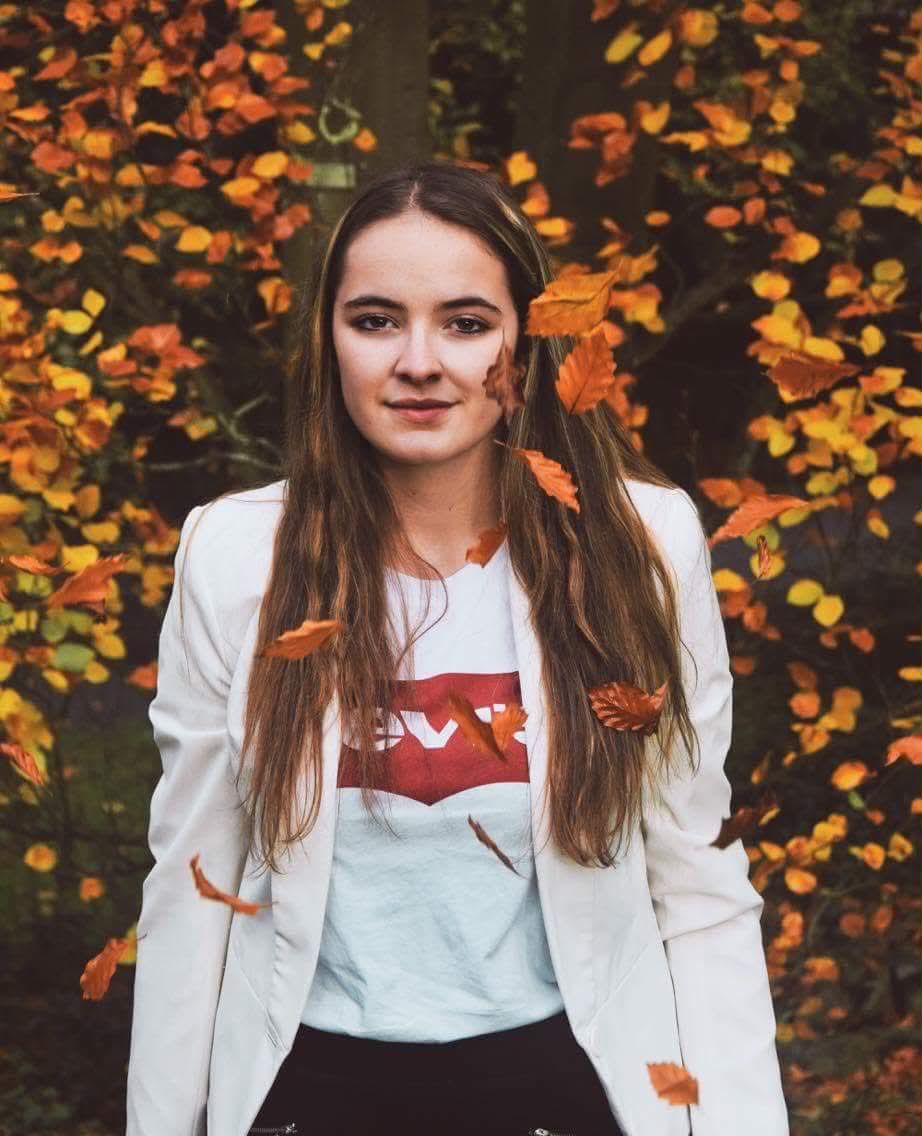 Coralie Coupey le monde qui brille
